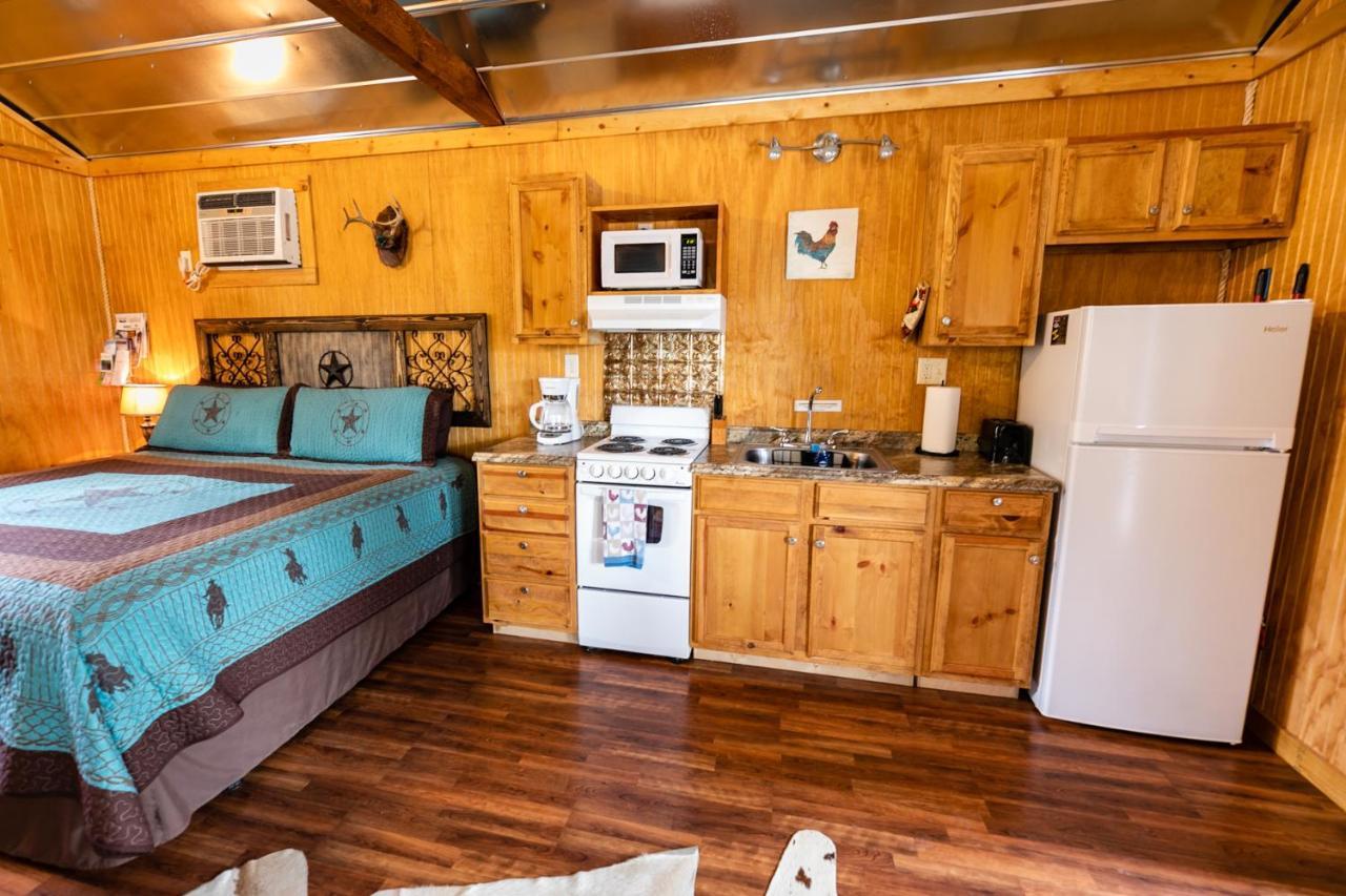 Walnut Canyon Cabins Φρέντερικσμπεργκ Εξωτερικό φωτογραφία